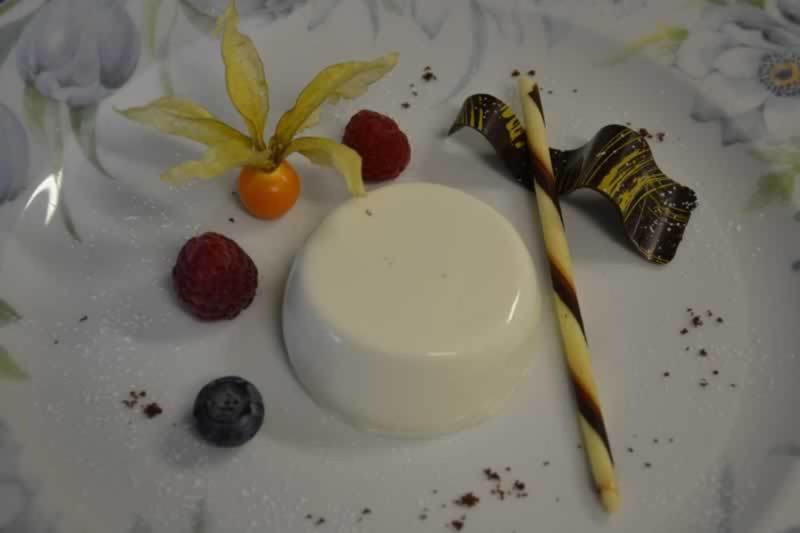 Penzion Trattoria Del Bivio Cerretto Langhe Exteriér fotografie